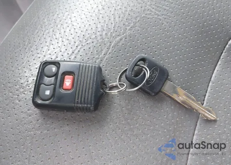 2005 Ford E-250 Commercial/Recreational from USA, damaged, VIN 1FTNE24L25HA70230